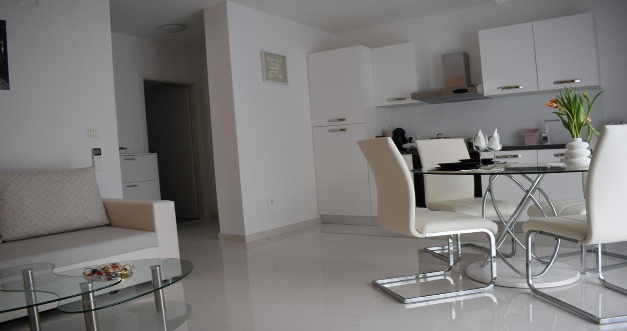 Apartmani Foresta Kras Εξωτερικό φωτογραφία