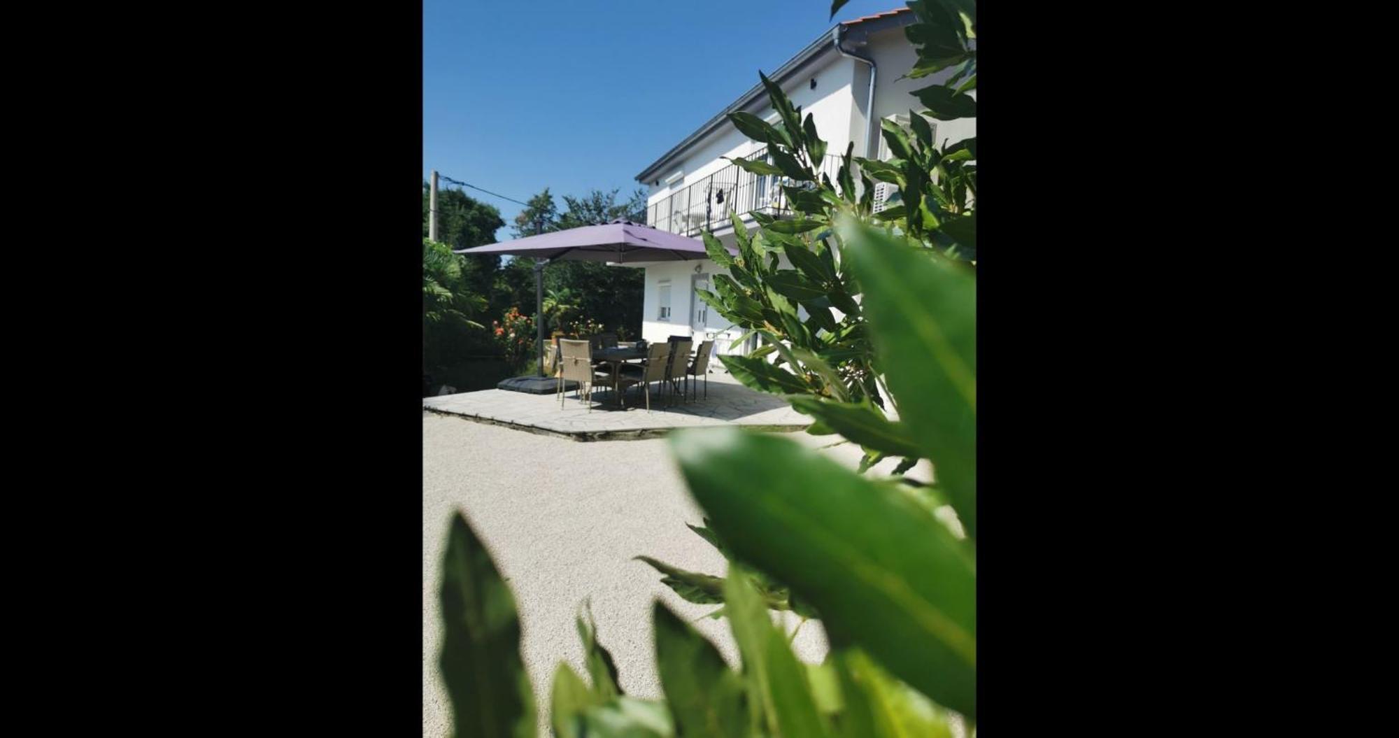 Apartmani Foresta Kras Εξωτερικό φωτογραφία